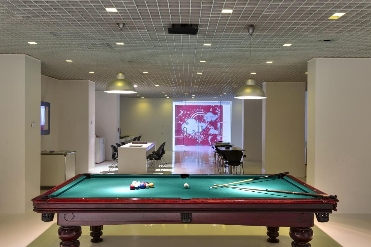 Hotel Su & Aqualand Αττάλεια Εξωτερικό φωτογραφία A pool table