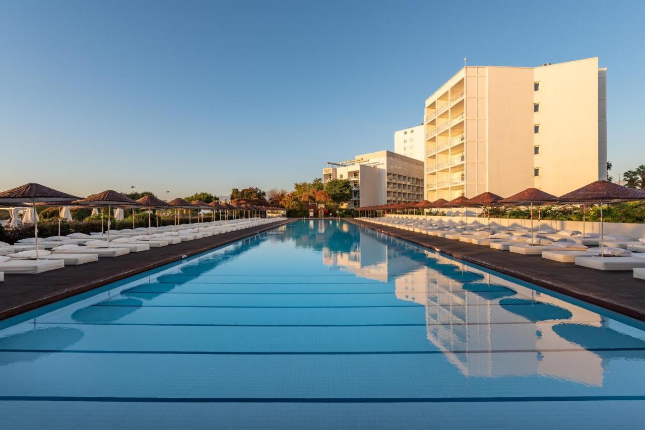 Hotel Su & Aqualand Αττάλεια Εξωτερικό φωτογραφία The hotel's main pool